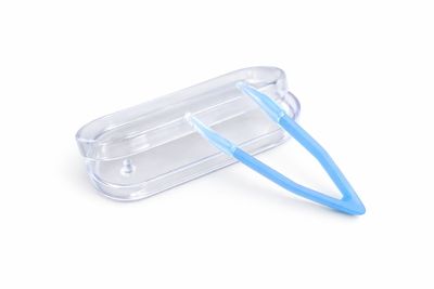 Pinzetka na kontaktní čočky v pouzdře - světle modrá